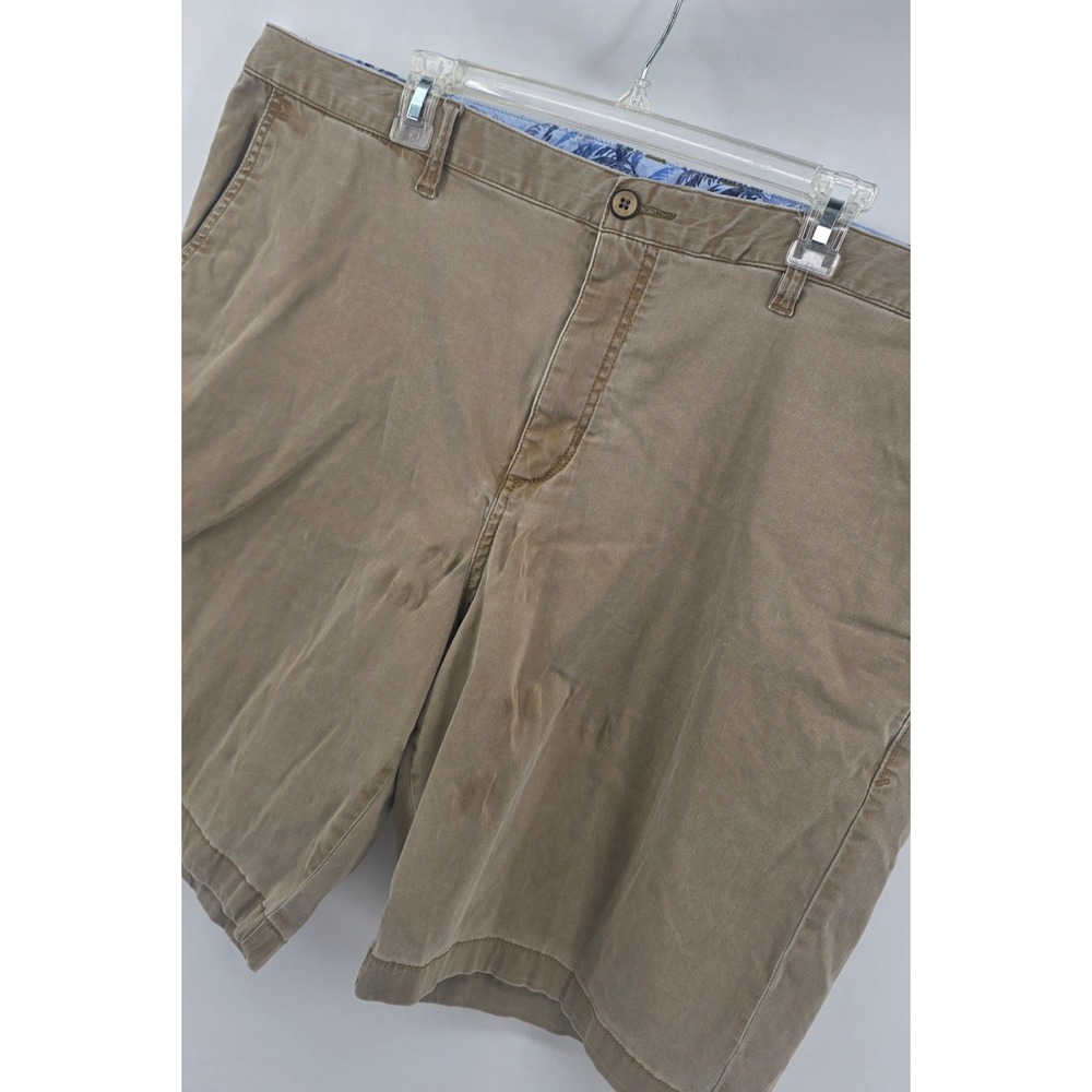 Tommy Bahama Mens Shorts Size 42 Khaki Boracay Chino Cotton Blend Stretch Casual - Picture 2 of 9